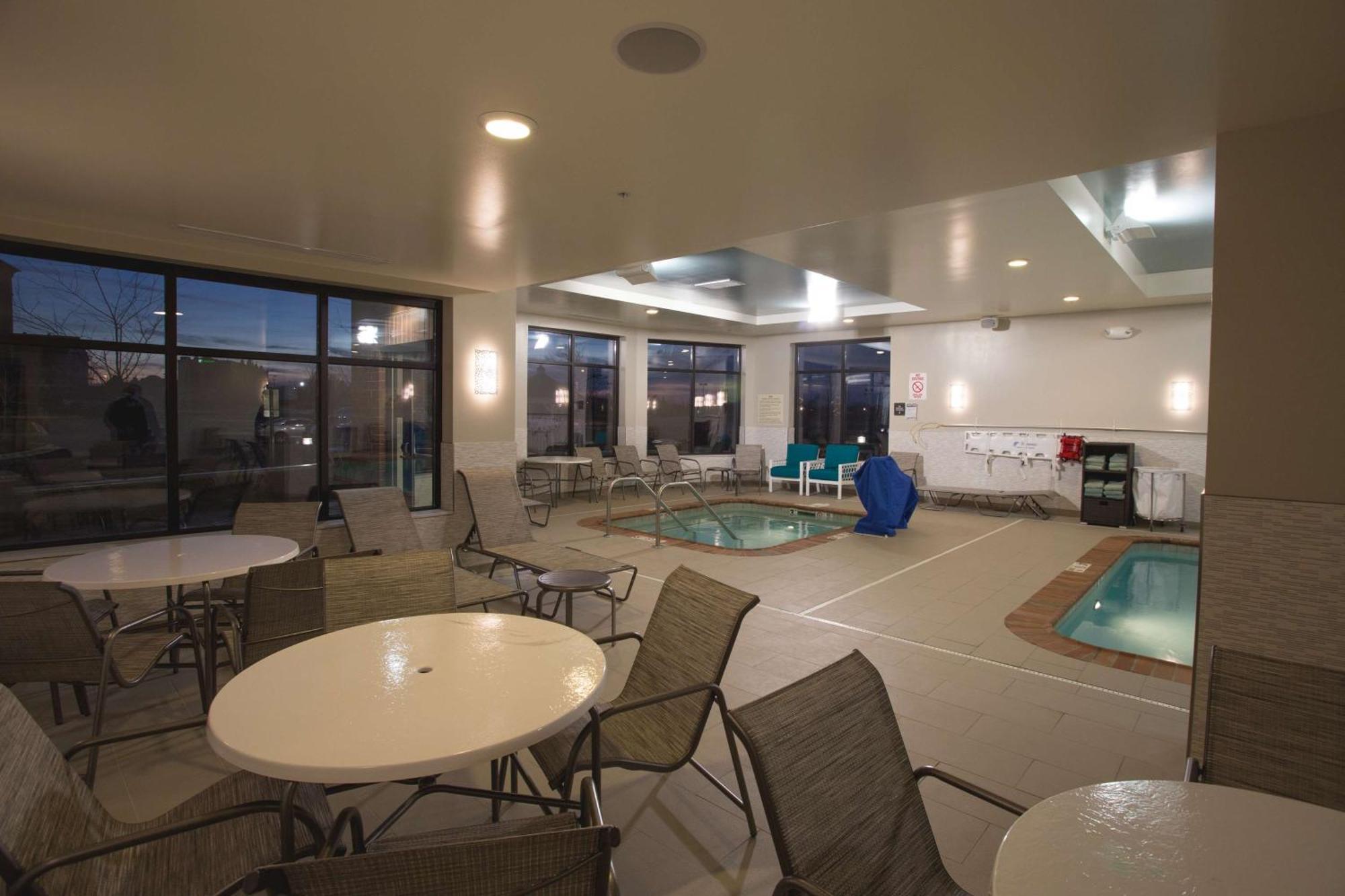 Hilton Garden Inn Bolingbrook I-55 Buitenkant foto